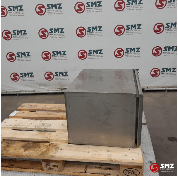 Diversen Occ gereedschapskoffer 60 cm x 50 cm x 40 cm - Frame/ Chassis for Truck: picture 3 Diversen Occ gereedschapskoffer 60 cm x 50 cm x 40 cm - Frame/ Chassis for Truck: picture 3