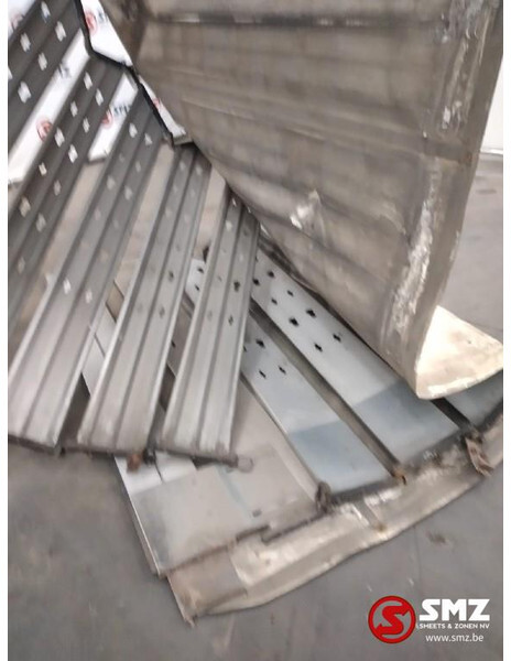Diversen Occ set zijdekzeilen 235 cm x 530 cm - Frame/ Chassis for Truck: picture 3 Diversen Occ set zijdekzeilen 235 cm x 530 cm - Frame/ Chassis for Truck: picture 3