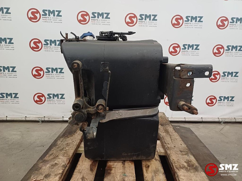 Iveco Occ AdBlue tank Iveco - Fuel system for Truck: picture 2 Iveco Occ AdBlue tank Iveco - Fuel system for Truck: picture 2