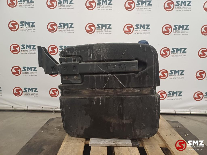 Iveco Occ AdBlue tank Iveco - Fuel system for Truck: picture 2 Iveco Occ AdBlue tank Iveco - Fuel system for Truck: picture 2
