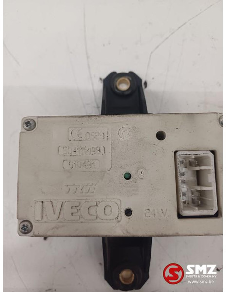Iveco Occ ECU centrale vergrendeling regeleenheid Iveco - ECU for Truck: picture 4 Iveco Occ ECU centrale vergrendeling regeleenheid Iveco - ECU for Truck: picture 4