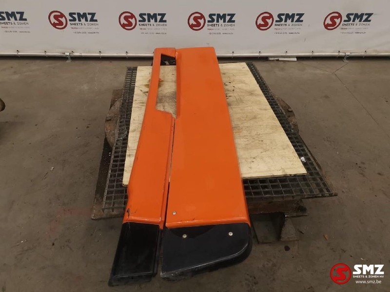 Iveco Occ zijspoiler links Iveco Stralis - Aerodynamics/ Spoiler for Truck: picture 1 Iveco Occ zijspoiler links Iveco Stralis - Aerodynamics/ Spoiler for Truck: picture 1