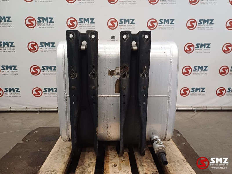 MAN Occ brandstoftank 250L MAN - Fuel tank for Truck: picture 2 MAN Occ brandstoftank 250L MAN - Fuel tank for Truck: picture 2