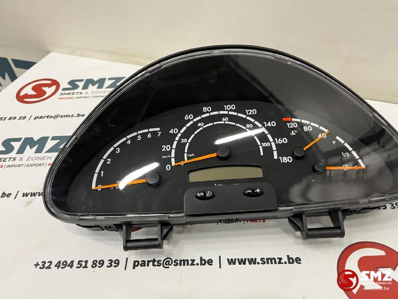 Mercedes-Benz Instrumentenpaneel mercedes sprinter W903 W904 - Dashboard for Truck: picture 1 Mercedes-Benz Instrumentenpaneel mercedes sprinter W903 W904 - Dashboard for Truck: picture 1