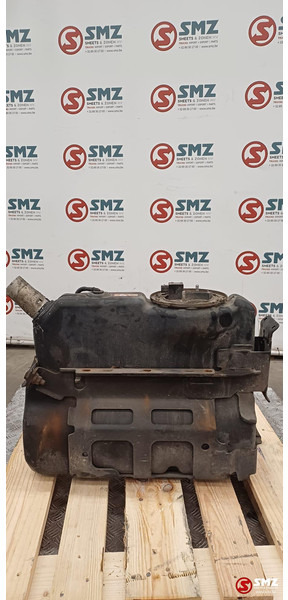 Mercedes-Benz Occ AdBluetank 25L + AdBlueniveausensor Mercedes - Fuel system for Truck: picture 1 Mercedes-Benz Occ AdBluetank 25L + AdBlueniveausensor Mercedes - Fuel system for Truck: picture 1