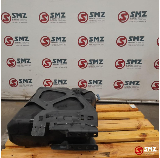 Mercedes-Benz Occ AdBluetank 60L + Adblueniveausensor Mercedes - Fuel system for Truck: picture 4 Mercedes-Benz Occ AdBluetank 60L + Adblueniveausensor Mercedes - Fuel system for Truck: picture 4