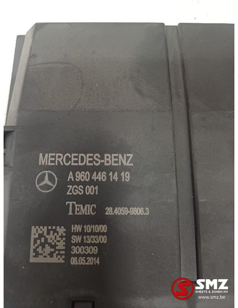 Mercedes-Benz Occ ECU rechterdeur besturingseenheid Mercedes - ECU for Truck: picture 3 Mercedes-Benz Occ ECU rechterdeur besturingseenheid Mercedes - ECU for Truck: picture 3