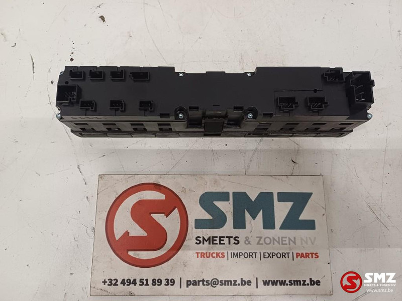 Mercedes-Benz Occ bedieningspaneelschakelaars Mercedes - Electrical system for Truck: picture 4 Mercedes-Benz Occ bedieningspaneelschakelaars Mercedes - Electrical system for Truck: picture 4