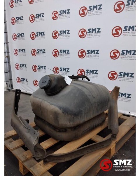 Mercedes-Benz Occ brandstoftank 125L Mercedes Atego A9704710001 - Fuel tank for Truck: picture 2 Mercedes-Benz Occ brandstoftank 125L Mercedes Atego A9704710001 - Fuel tank for Truck: picture 2