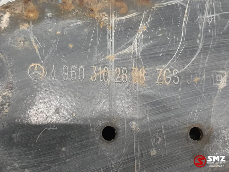 Mercedes-Benz Occ bumperverstevigingsbeugel Mercedes - Frame/ Chassis for Truck: picture 5 Mercedes-Benz Occ bumperverstevigingsbeugel Mercedes - Frame/ Chassis for Truck: picture 5