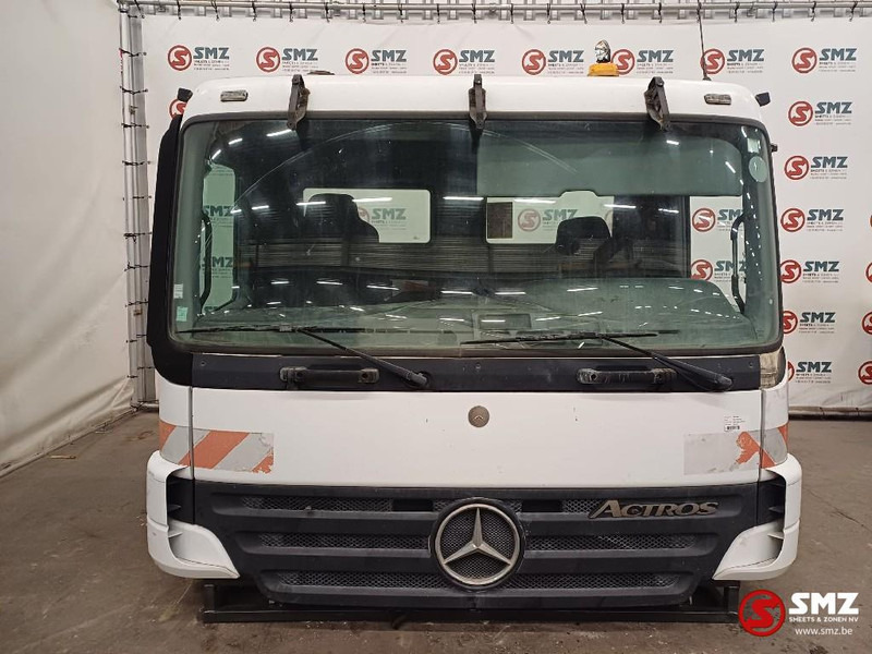 Mercedes-Benz Occ cabine compleet Mercedes Actros MP2 - Cab and interior for Truck: picture 1 Mercedes-Benz Occ cabine compleet Mercedes Actros MP2 - Cab and interior for Truck: picture 1