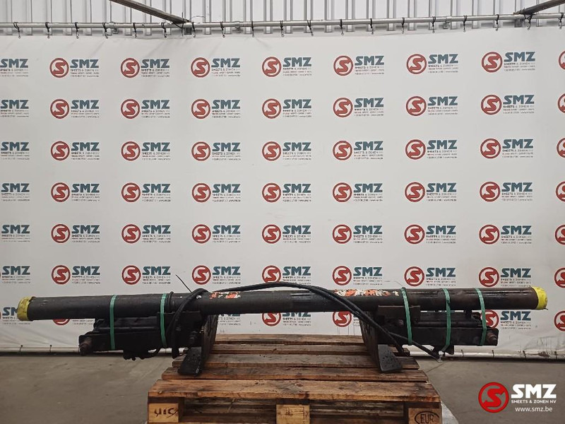 Mercedes-Benz Occ hydraulische uitschuifbare achterbumper Merced - Frame/ Chassis for Truck: picture 1 Mercedes-Benz Occ hydraulische uitschuifbare achterbumper Merced - Frame/ Chassis for Truck: picture 1