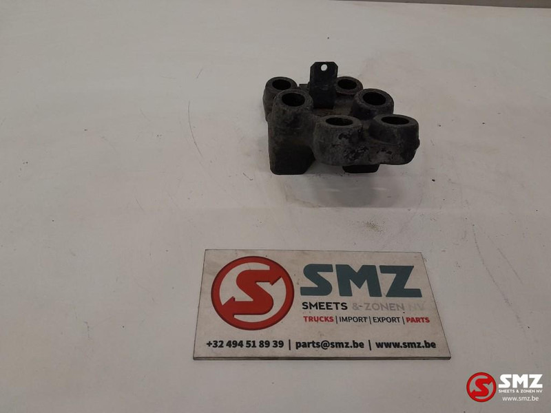 Mercedes-Benz Occ motorsteun Mercedes - Engine mount for Truck: picture 3 Mercedes-Benz Occ motorsteun Mercedes - Engine mount for Truck: picture 3