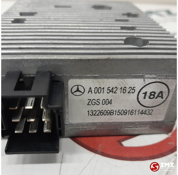 Mercedes-Benz Occ omvormer 24-12V 18A Mercedes - Electrical system for Truck: picture 4 Mercedes-Benz Occ omvormer 24-12V 18A Mercedes - Electrical system for Truck: picture 4