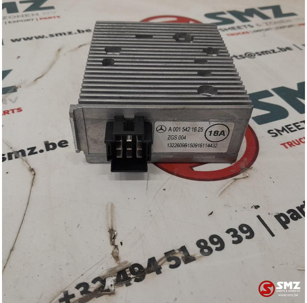 Mercedes-Benz Occ omvormer 24-12V 18A Mercedes - Electrical system for Truck: picture 1 Mercedes-Benz Occ omvormer 24-12V 18A Mercedes - Electrical system for Truck: picture 1