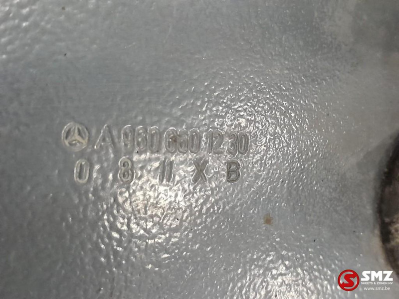 Mercedes-Benz Occ onderste tredebeugel rechts Mercedes - Frame/ Chassis for Truck: picture 5 Mercedes-Benz Occ onderste tredebeugel rechts Mercedes - Frame/ Chassis for Truck: picture 5