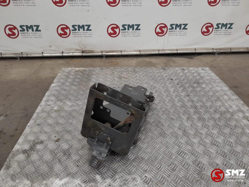 Mercedes-Benz Occ onderste tredebeugel rechts Mercedes - Frame/ Chassis for Truck: picture 3 Mercedes-Benz Occ onderste tredebeugel rechts Mercedes - Frame/ Chassis for Truck: picture 3