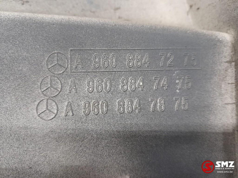 Mercedes-Benz Occ spatbordverlenger links Mercedes - Body and exterior for Truck: picture 4 Mercedes-Benz Occ spatbordverlenger links Mercedes - Body and exterior for Truck: picture 4