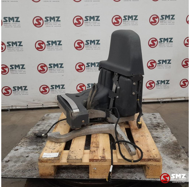 Renault Occ AdBluetank + Adblueniveausensor + AdBluepomp + - Fuel system for Truck: picture 1 Renault Occ AdBluetank + Adblueniveausensor + AdBluepomp + - Fuel system for Truck: picture 1