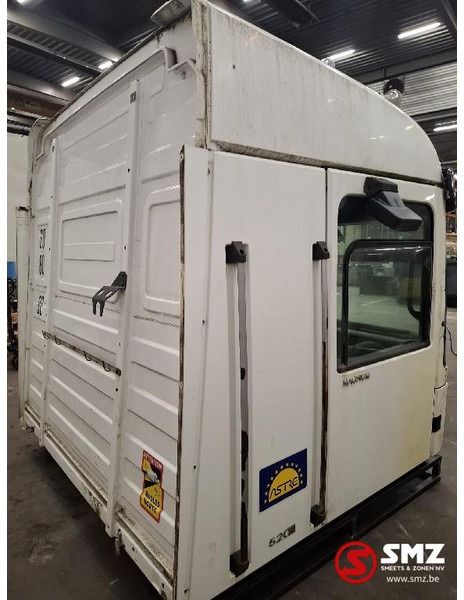 Renault Occ cabine compleet Renault Magnum - Cab and interior for Truck: picture 4 Renault Occ cabine compleet Renault Magnum - Cab and interior for Truck: picture 4