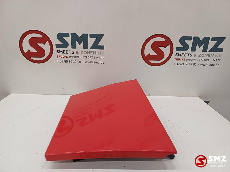 Renault Occ cabinespoiler linksboven Renault - Aerodynamics/ Spoiler for Truck: picture 2 Renault Occ cabinespoiler linksboven Renault - Aerodynamics/ Spoiler for Truck: picture 2