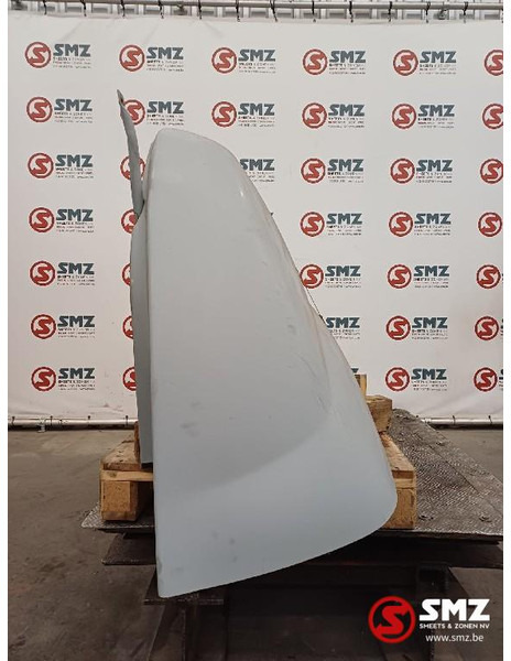 Renault Occ dakspoiler Renault - Aerodynamics/ Spoiler for Truck: picture 4 Renault Occ dakspoiler Renault - Aerodynamics/ Spoiler for Truck: picture 4