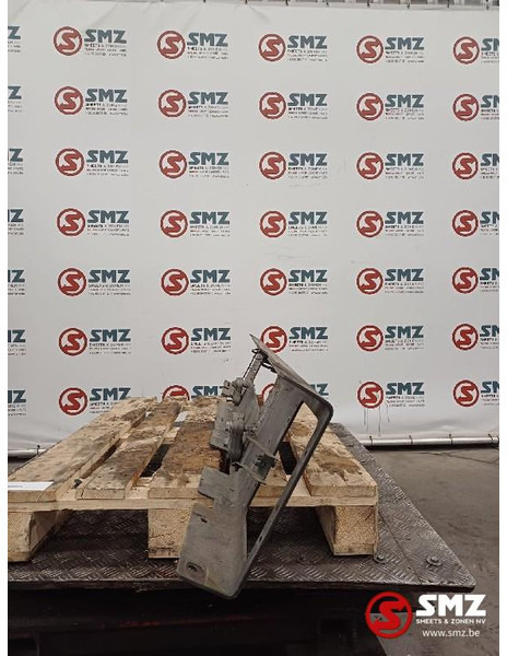 Renault Occ voorbumper Renault - Bumper for Truck: picture 3 Renault Occ voorbumper Renault - Bumper for Truck: picture 3