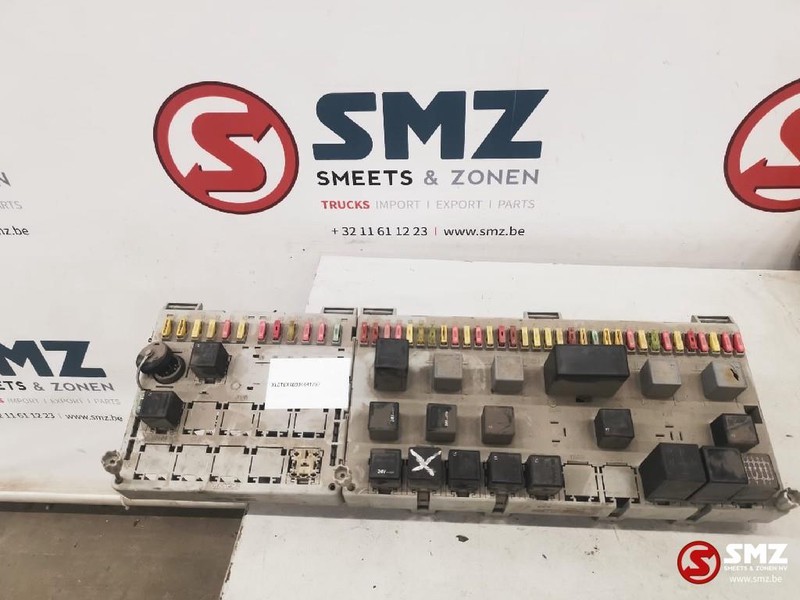Scania Occ Zekeringskast Scania T114 - Fuse for Truck: picture 1 Scania Occ Zekeringskast Scania T114 - Fuse for Truck: picture 1