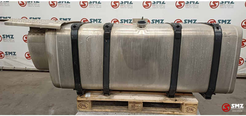 Scania Occ brandstoftank 950L Scania - Fuel tank for Truck: picture 1 Scania Occ brandstoftank 950L Scania - Fuel tank for Truck: picture 1