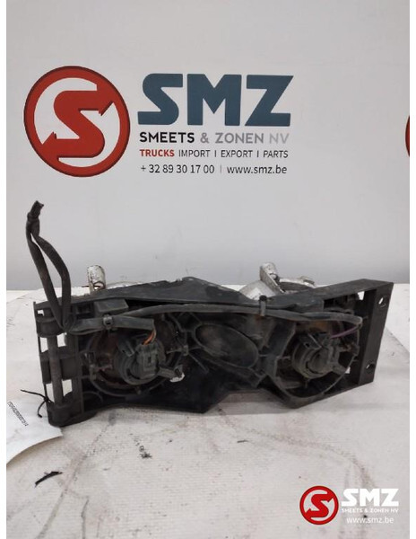 Scania Occ mistlamp links Scania R410 2080688 1852572 - Fog light for Truck: picture 2 Scania Occ mistlamp links Scania R410 2080688 1852572 - Fog light for Truck: picture 2