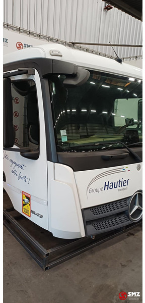 Mercedes-Benz Occ cabine Mercedes Actros MP4 - Spare parts for Truck: picture 1 Mercedes-Benz Occ cabine Mercedes Actros MP4 - Spare parts for Truck: picture 1