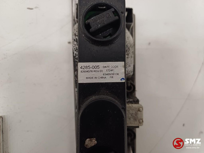 Volvo Occ set cabineverlichting deur + dak + binnen L/R - Cab and interior for Truck: picture 3 Volvo Occ set cabineverlichting deur + dak + binnen L/R - Cab and interior for Truck: picture 3