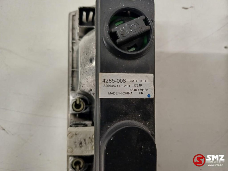 Volvo Occ set cabineverlichting deur + dak + binnen L/R - Cab and interior for Truck: picture 4 Volvo Occ set cabineverlichting deur + dak + binnen L/R - Cab and interior for Truck: picture 4