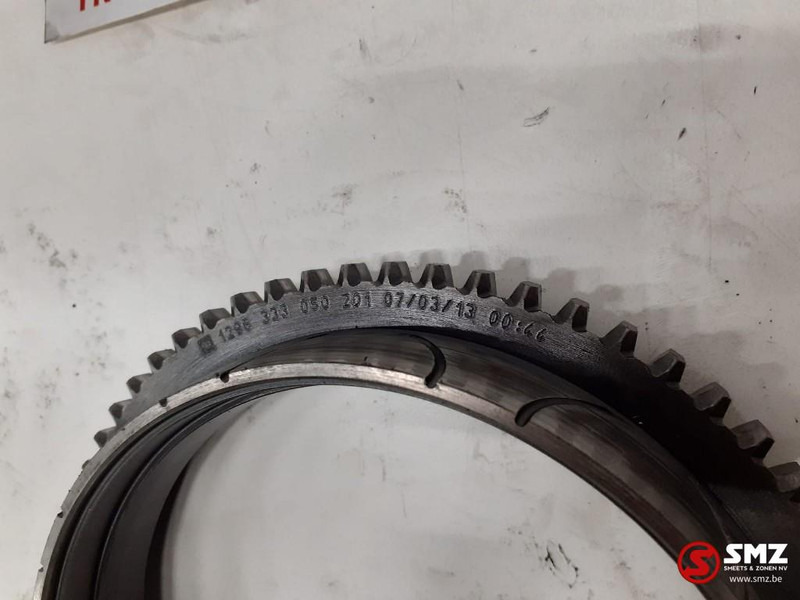 ZF Occ synchronisatiering ZF - Gearbox for Truck: picture 2 ZF Occ synchronisatiering ZF - Gearbox for Truck: picture 2