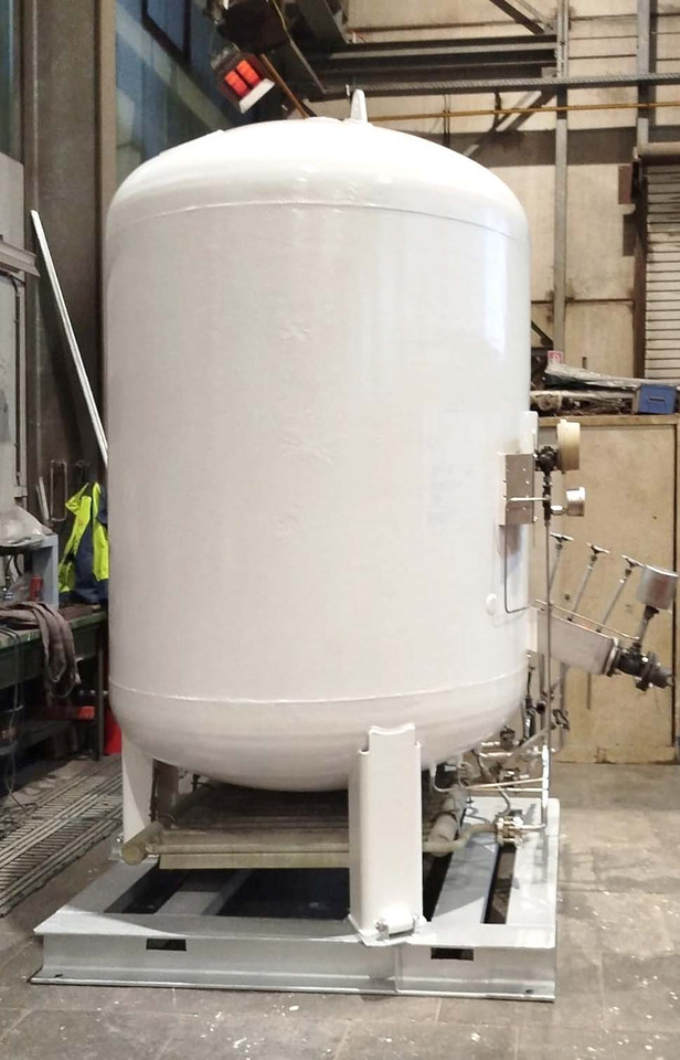 Gas tank on pallet used for oxygen, argon, nitrogen, carbon dioxide, CO2, LNG. - Storage tank: picture 2 Gas tank on pallet used for oxygen, argon, nitrogen, carbon dioxide, CO2, LNG. - Storage tank: picture 2