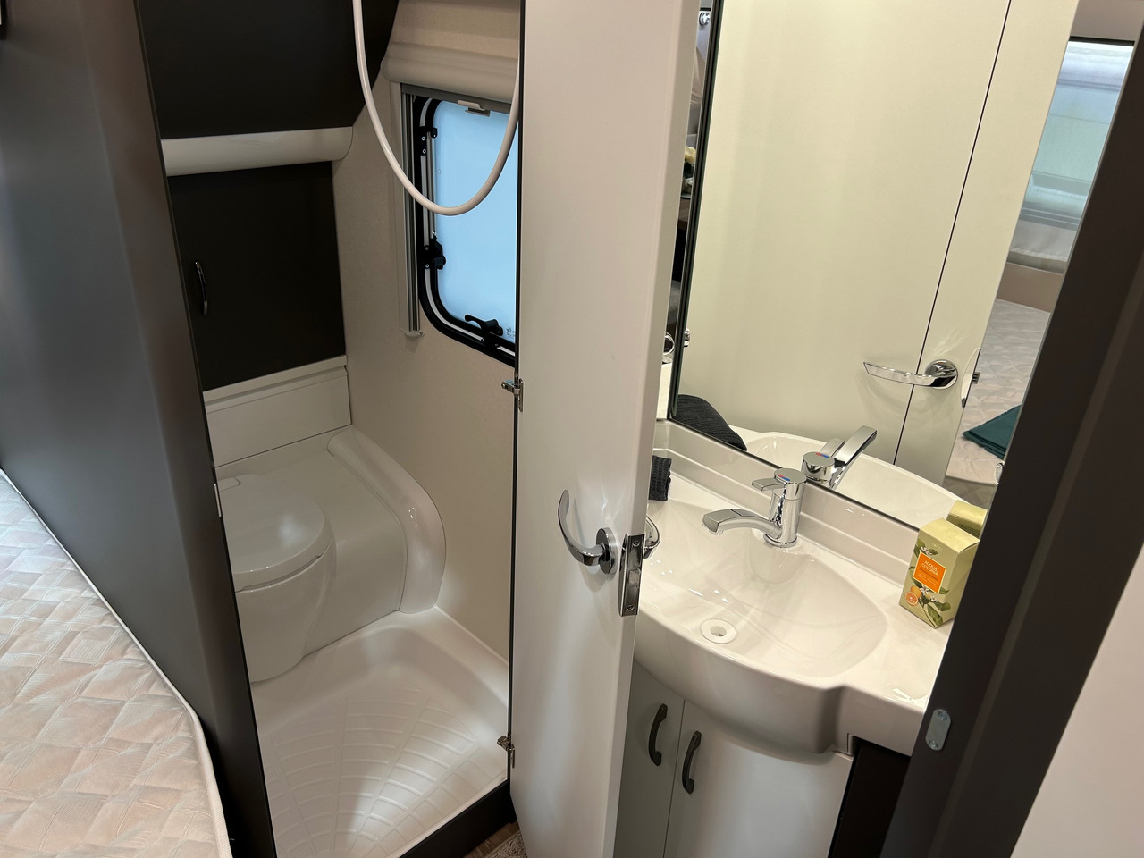 Caravan Excellent Edition 650 KMFe: picture 7