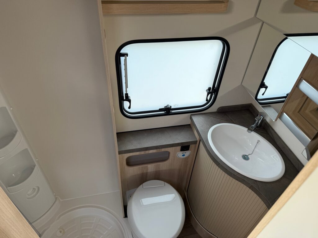 Caravan Hobby DE LUXE 545 KMF 2025: picture 11 Caravan Hobby DE LUXE 545 KMF 2025: picture 11