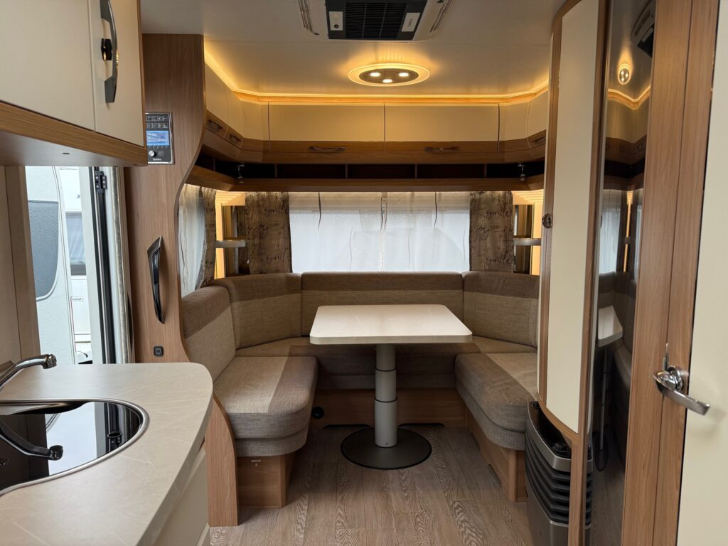 Caravan Hobby De Luxe 540 UFf 2020: picture 6
