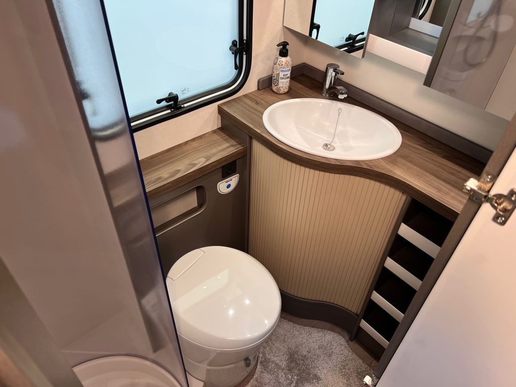 Caravan Hobby EXCELLENT EDITION 545 KMF: picture 11