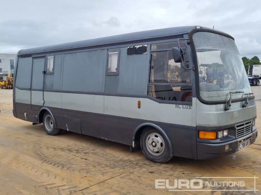 Camper van 1993 Caetano 4x2 5 Berth Motorhome, Sink, Fridge Freezer, Oven & Hob, Wash Room, Diesel Heater, Solar Panels, Awning, Manual Gearbox: picture 7