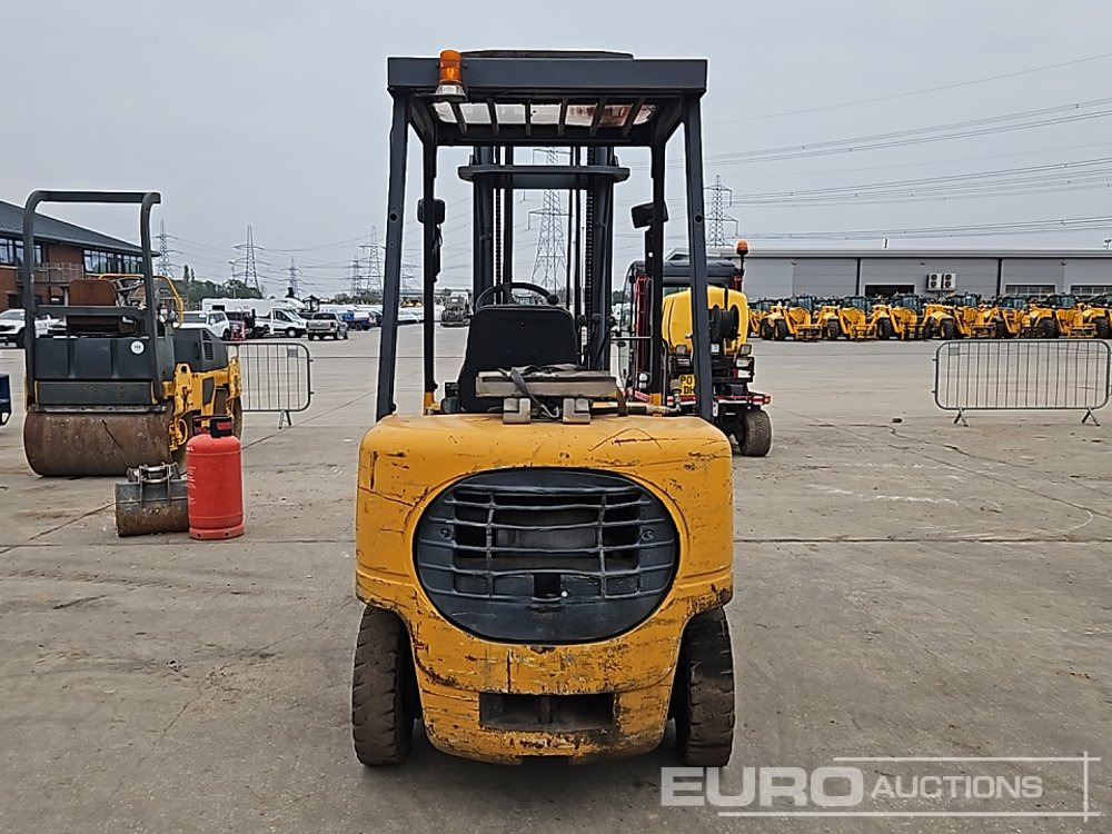 2003 CAT GP25K - LPG forklift: picture 4 2003 CAT GP25K - LPG forklift: picture 4