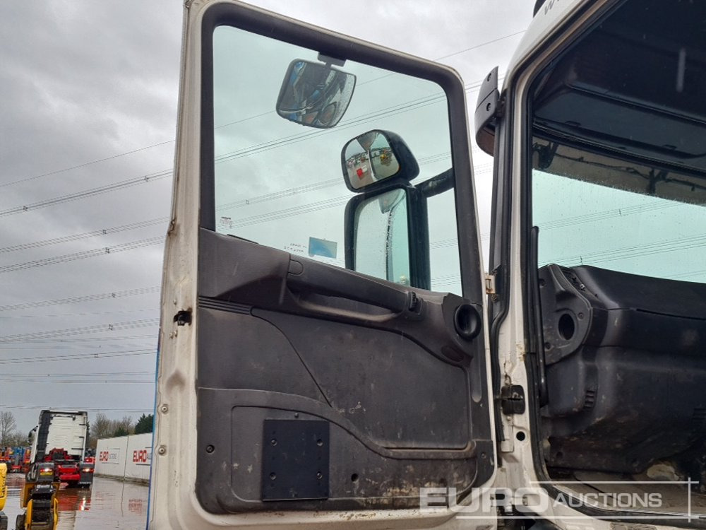 Tank truck 2005 Scania R124: picture 31 Tank truck 2005 Scania R124: picture 31