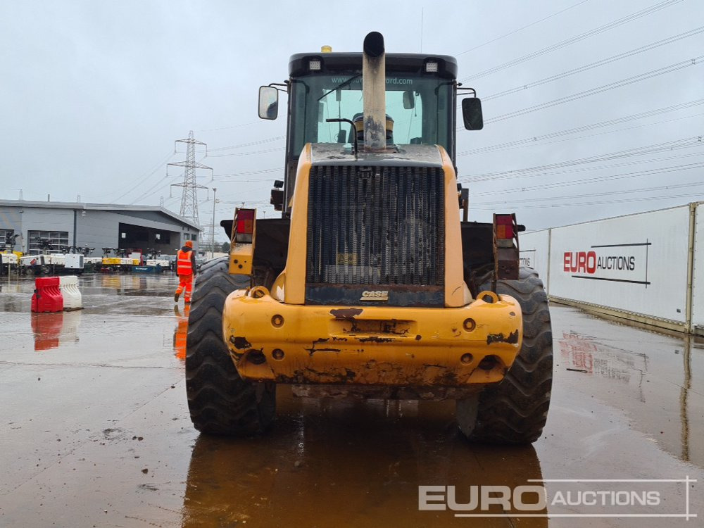 2011 Case 821F - Wheel loader: picture 4 2011 Case 821F - Wheel loader: picture 4