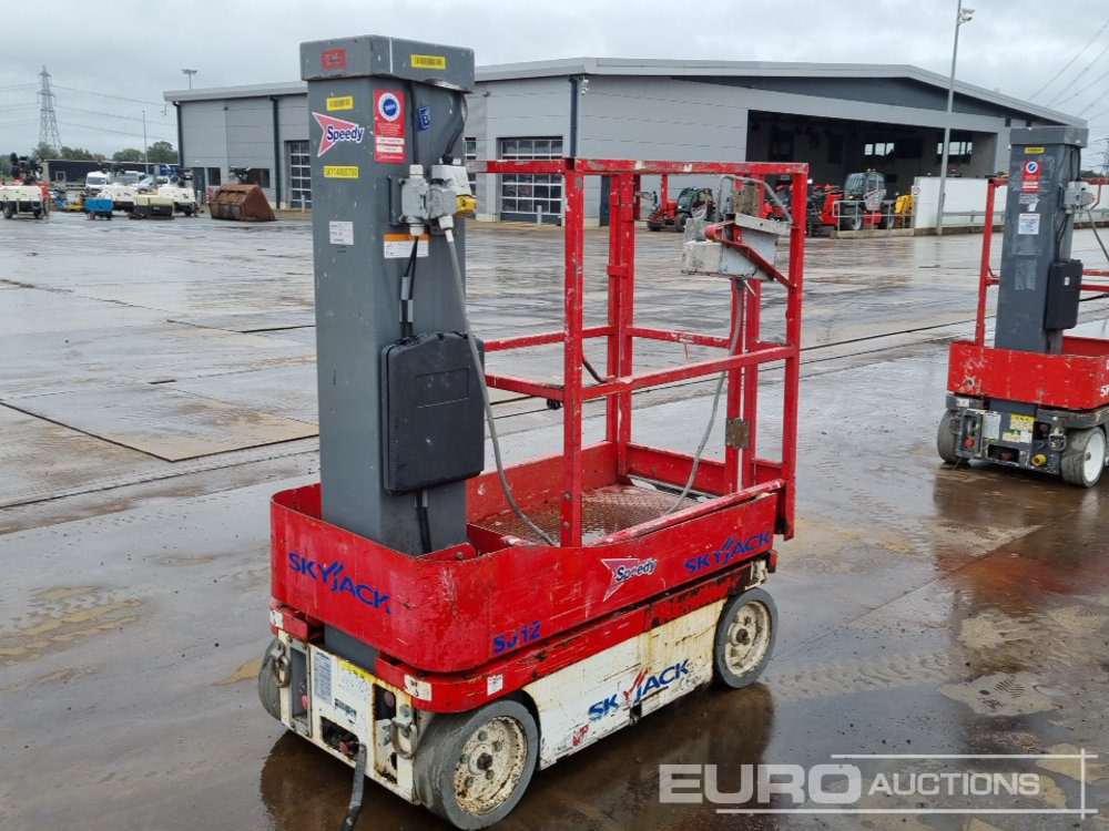 2011 SkyJack SJ12 - Aerial platform: picture 5 2011 SkyJack SJ12 - Aerial platform: picture 5