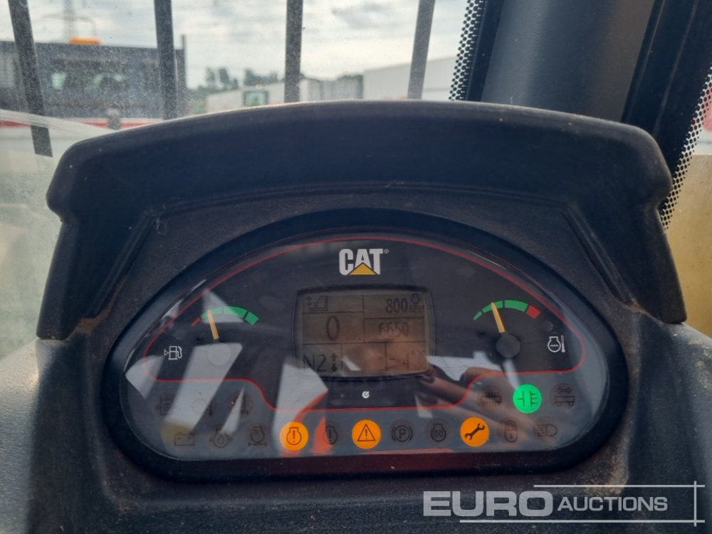 Telescopic handler 2013 CAT TH407C AG: picture 39