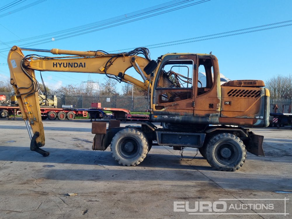 2013 Hyundai ROBEX140W-9 - Wheel excavator: picture 2 2013 Hyundai ROBEX140W-9 - Wheel excavator: picture 2
