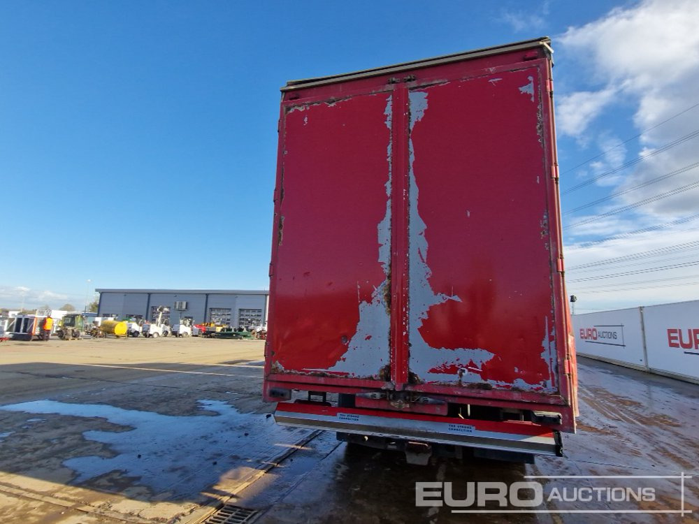 2013 MAN TGX18.400 - Curtainsider truck: picture 4 2013 MAN TGX18.400 - Curtainsider truck: picture 4