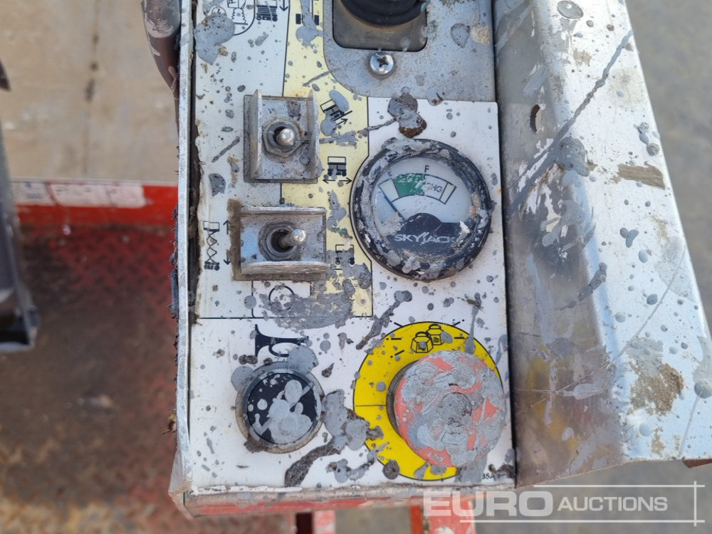 Aerial platform 2014 SkyJack SJ3226: picture 25