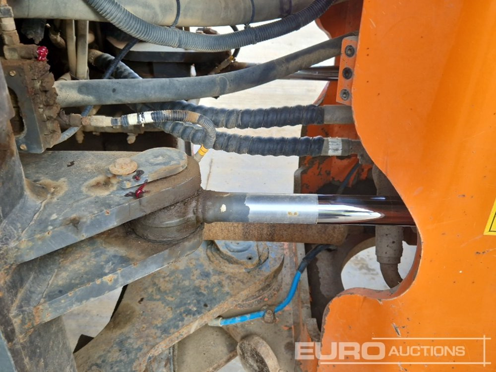 Wheel loader 2015 Doosan DL300-3: picture 21
