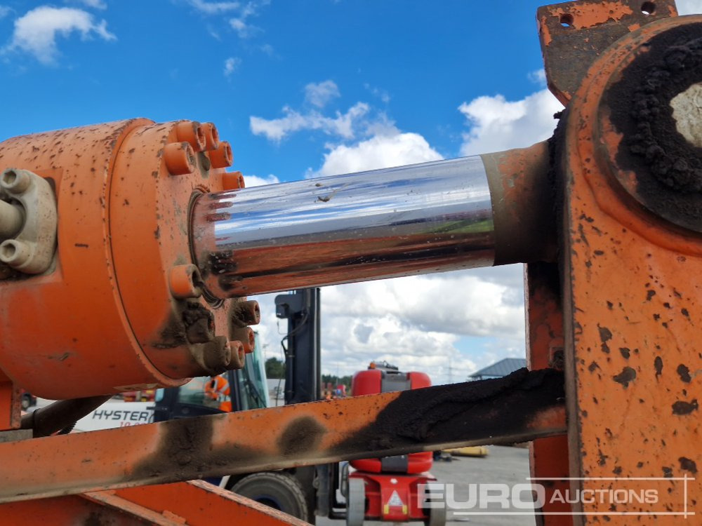 Wheel loader 2015 Doosan DL300-3: picture 25